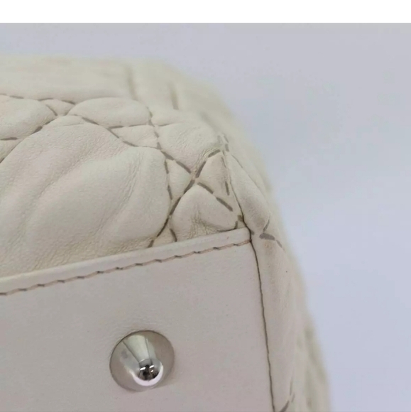 CHRISTIAN DIOR Lady Dior Cannage Cream/White Leather Hand Bag! - Picture 11 of 16